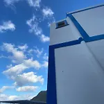 Alojamento de Acomodação e Pequeno-almoço Da Nino Sul Mare Filicudi 4*