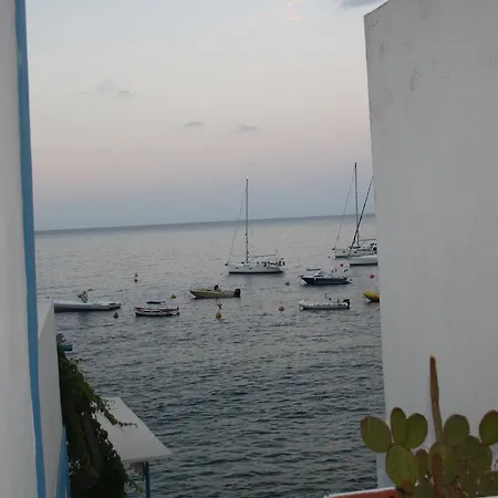 Da Nino Sul Mare Filicudi 4* Pecorini