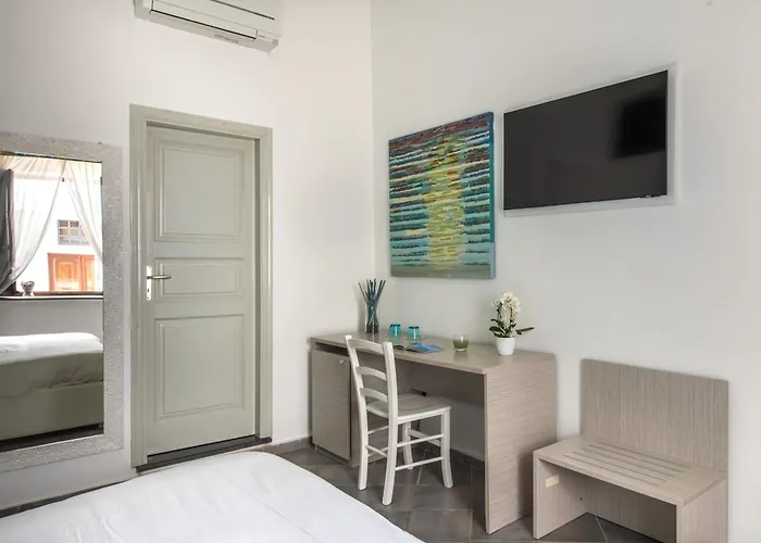 Da Nino Sul Mare Filicudi فندق مبيت وإفطار 4*