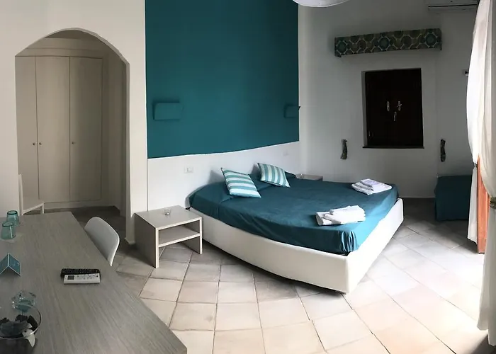 فندق مبيت وإفطار Da Nino Sul Mare Filicudi