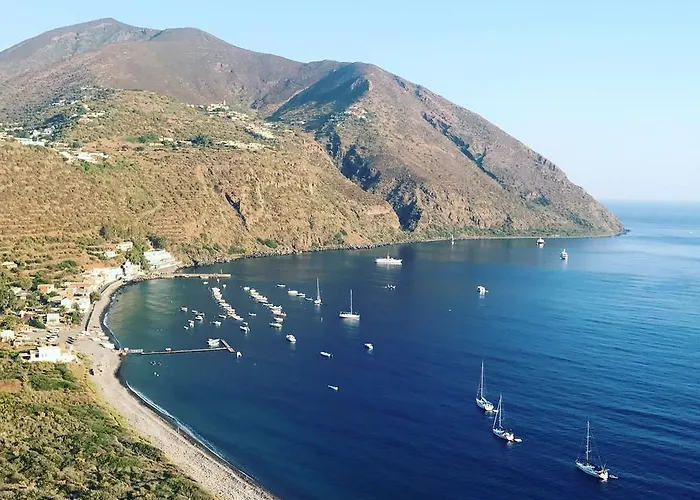 Da Nino Sul Mare Filicudi فندق مبيت وإفطار Pecorini