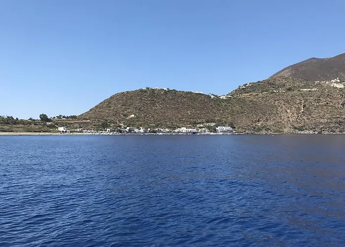 Da Nino Sul Mare Filicudi 4*